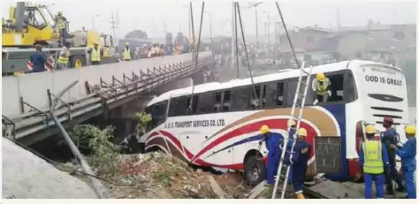 Lagos Canal Bus Crash: How Woman Dived Out of Window To Save Her Baby